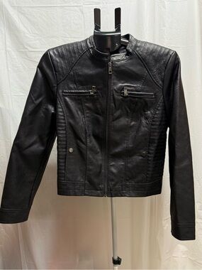 FAHSYEE Black Faux Leather Moto Jacket Quilted Biker Zip Front Medium